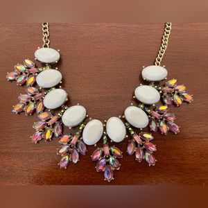 THE LIMITED necklace